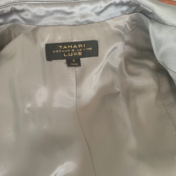 Brand new Tahari Arthur S.Levine women’s suit - Picture 8 of 10